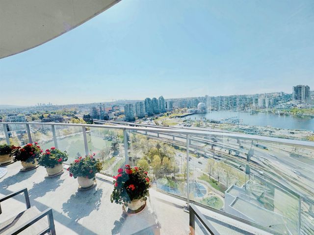 58 Keefer Place 2901, Vancouver