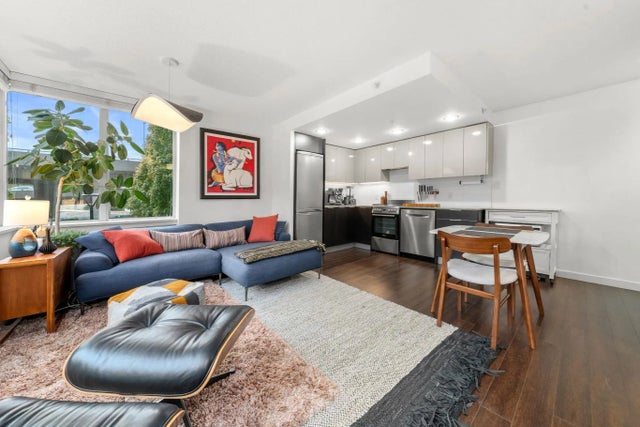 445 W 2nd Avenue 211, Vancouver