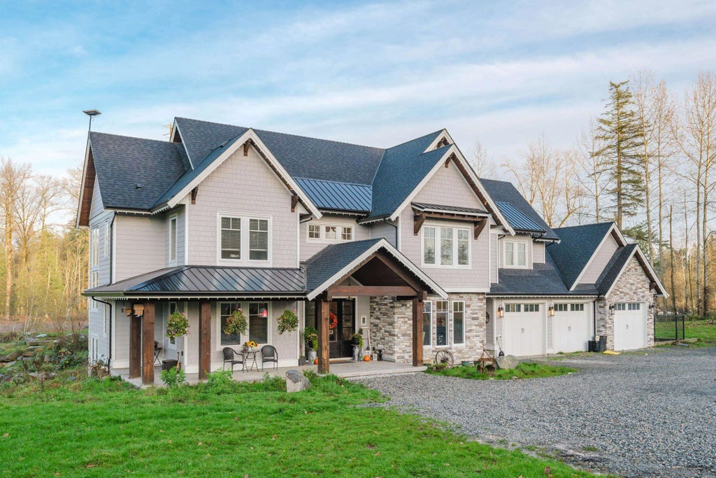 22801 8 Avenue, Langley