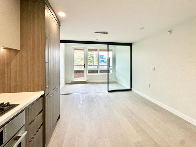 485 63rd Ave 303, Vancouver