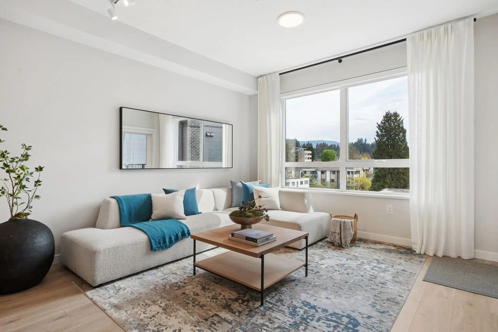 110 E 17th Street 515, North Vancouver