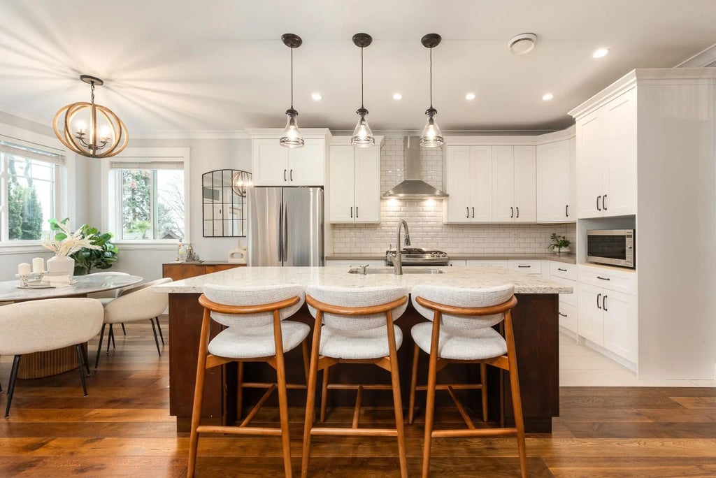 1028 Cornwall Street, New Westminster