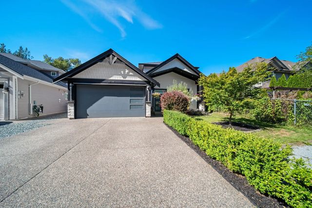27247 33b Avenue, Langley
