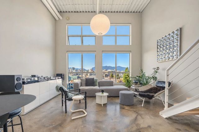 338 W 8th Avenue 402, Vancouver