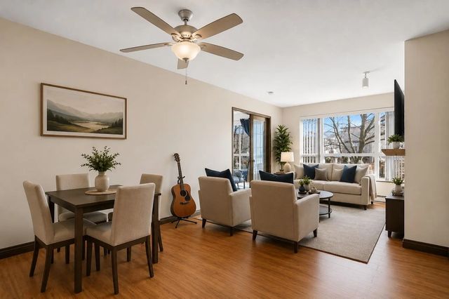 2551 Parkview Lane 122, Port Coquitlam