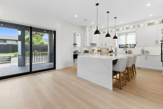 1575 Cornell Avenue, Coquitlam