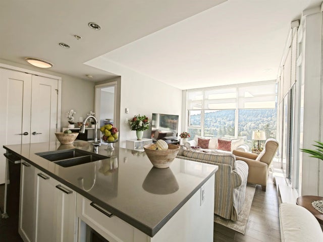 520 Como Lake Avenue 1005, Coquitlam