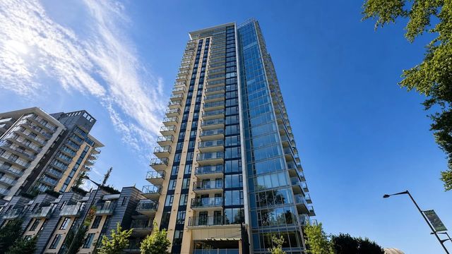 1401 Hunter Street 1803, North Vancouver