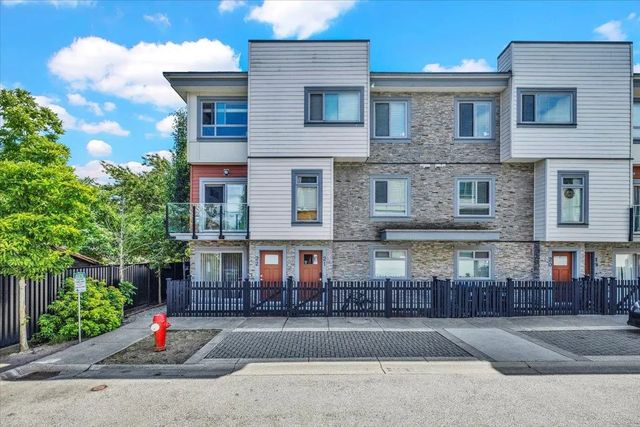 13328 96 Avenue 22, Surrey