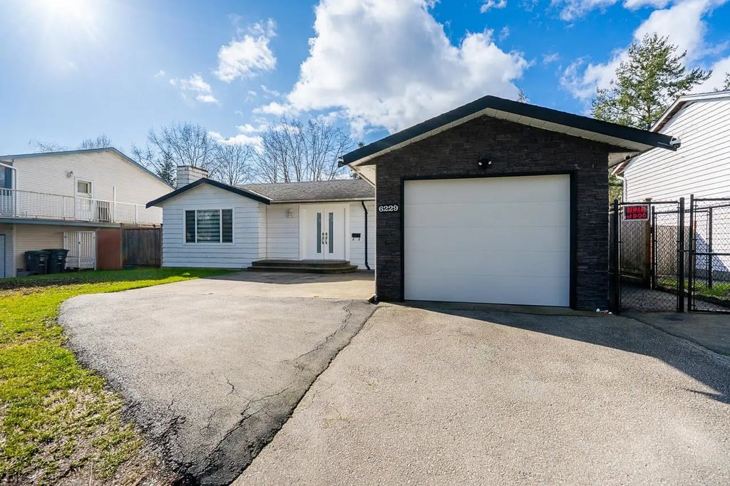 6229 174b Street, Surrey