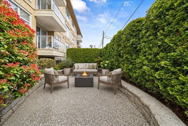 15164 Prospect Avenue 102, White Rock