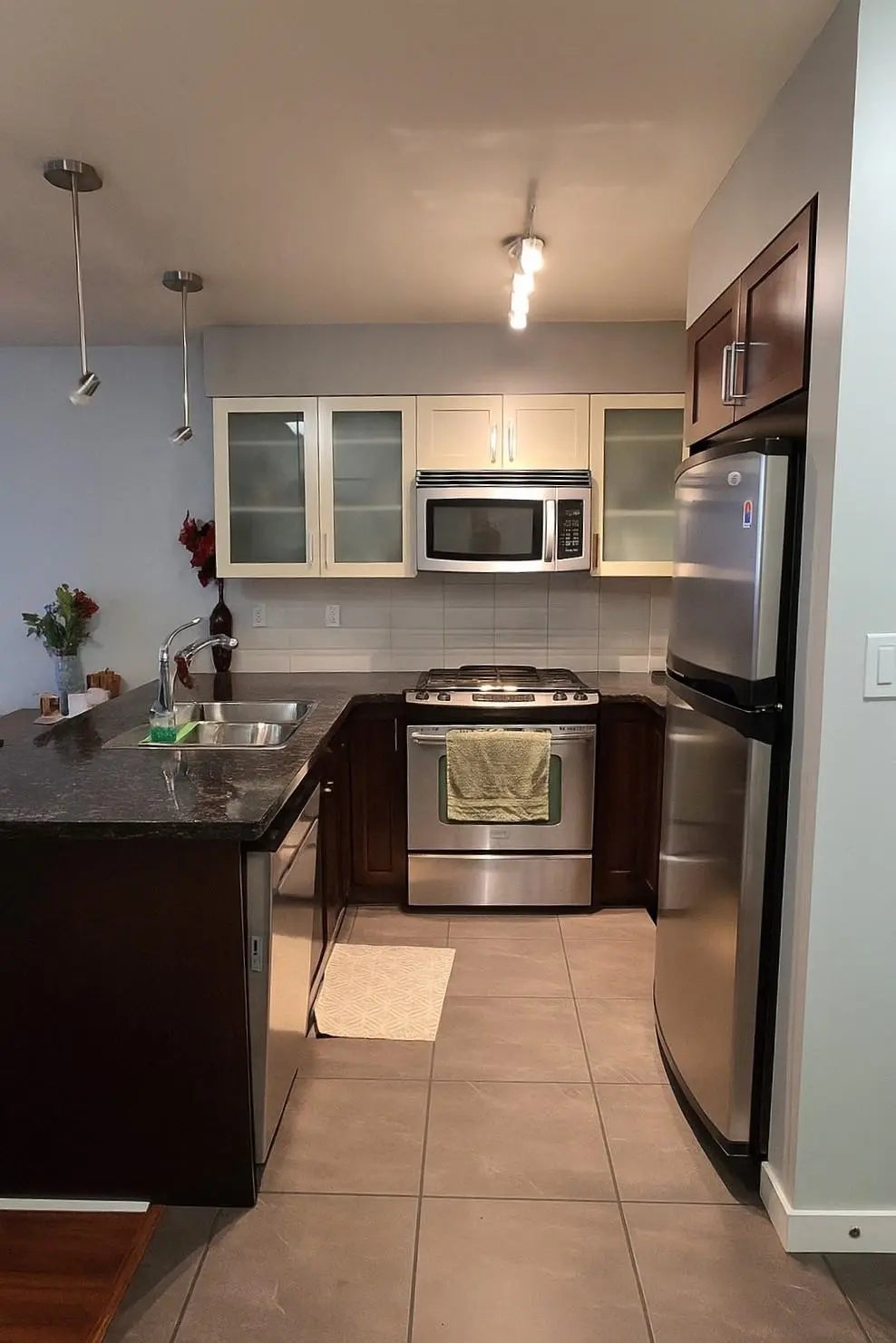 1 Renaissance Square 506, New Westminster