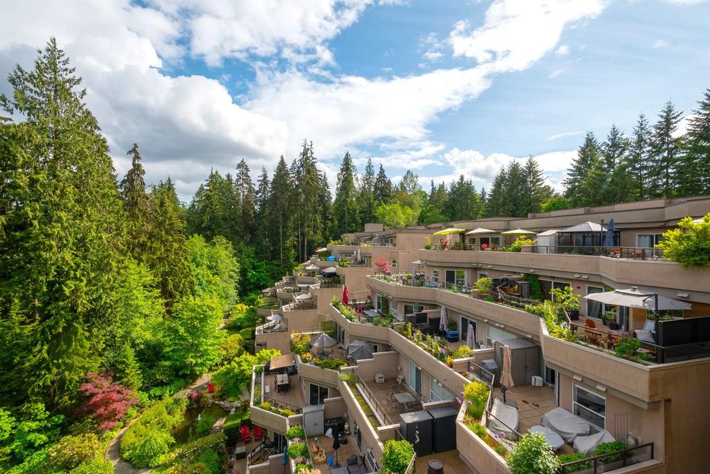 1500 Ostler Court 706, North Vancouver
