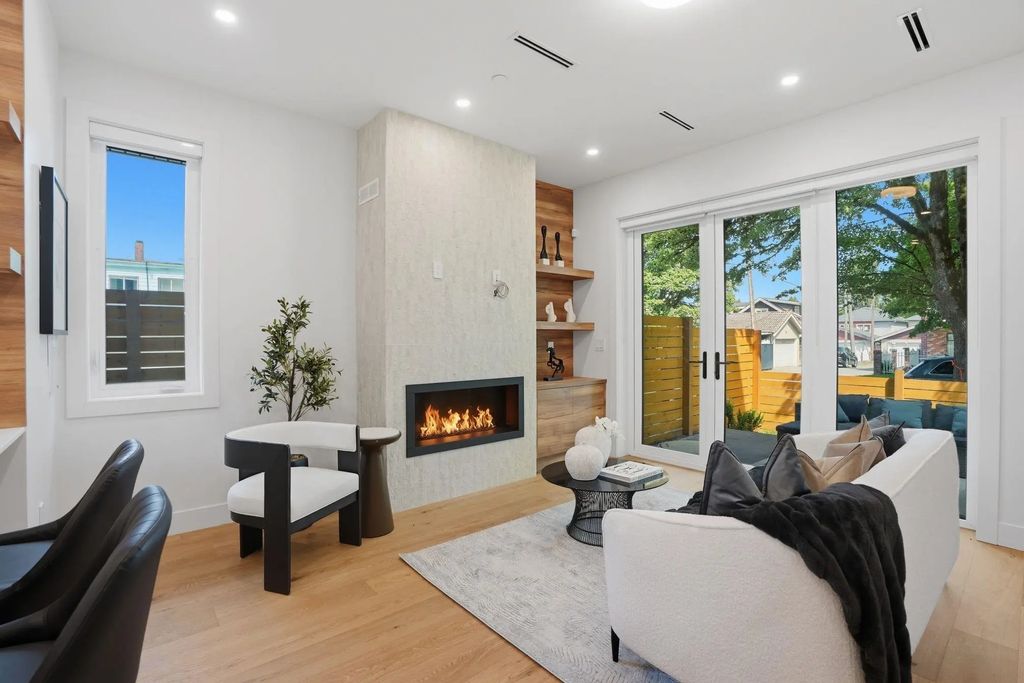 2438 E 20th Avenue 1, Vancouver