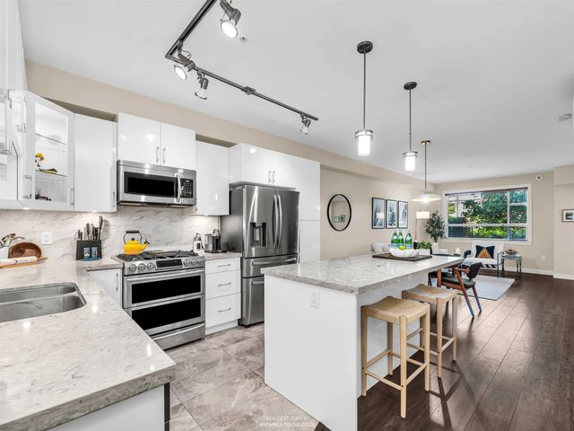 14588 Mcdougall Drive 109, White Rock