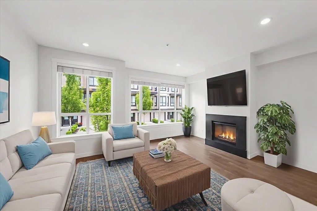 100 Wood Street 9, New Westminster