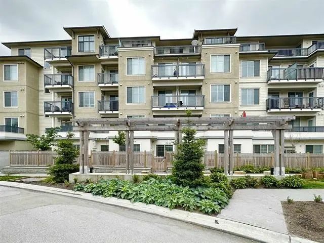 20487 65 Avenue B105, Langley
