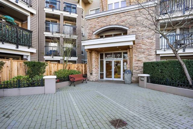 8915 202 Street 203, Langley