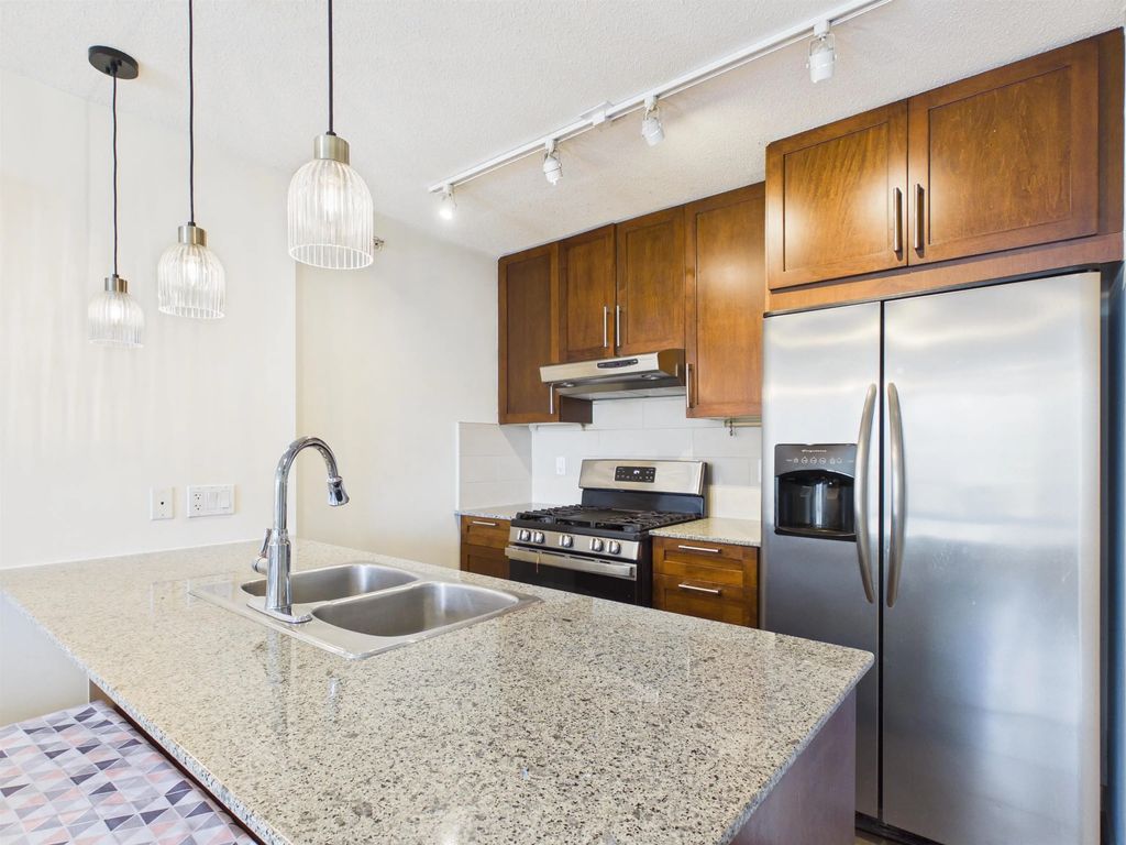 7088 Salisbury Avenue 2301, Burnaby