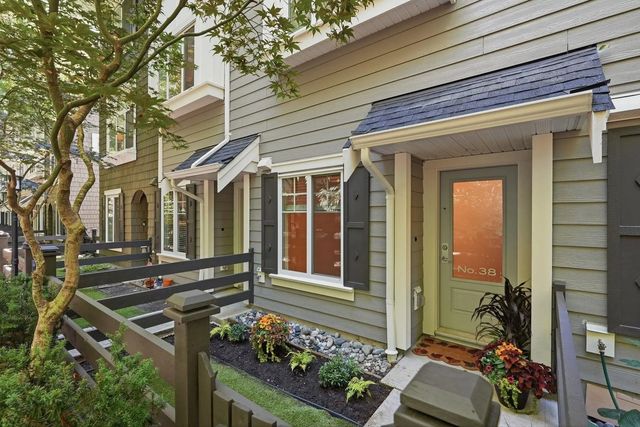 288 171 Street 38, Surrey