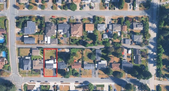 705 Ivy Avenue, Coquitlam