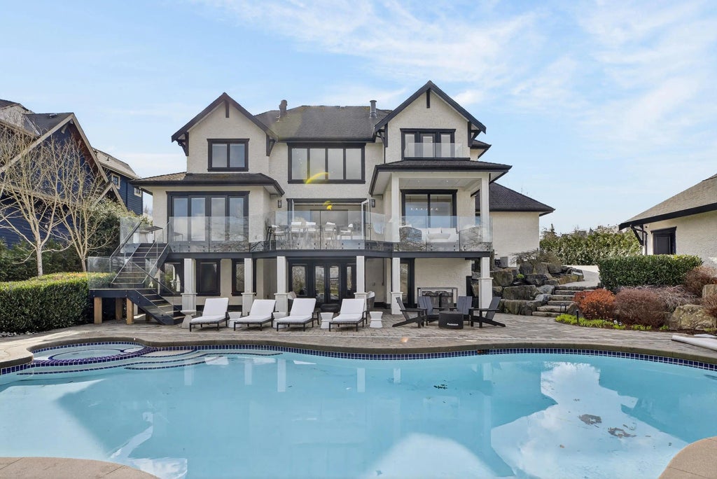 20055 2 Avenue, Langley