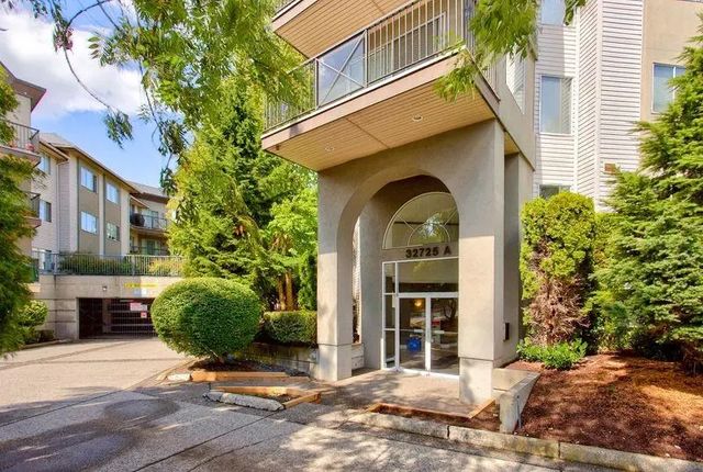 32725 George Ferguson Way 104, Abbotsford