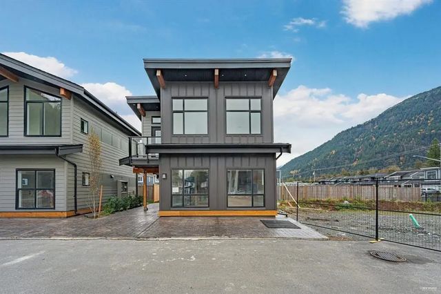 798 Hot Springs Road 21, Harrison Hot Springs