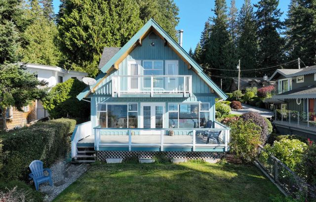 3199 Beach Avenue, Roberts Creek