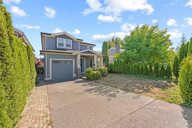 15568 Russell Avenue, White Rock