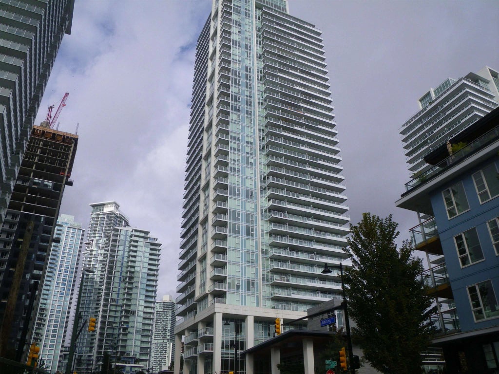 657 Whiting Way 2907, Coquitlam