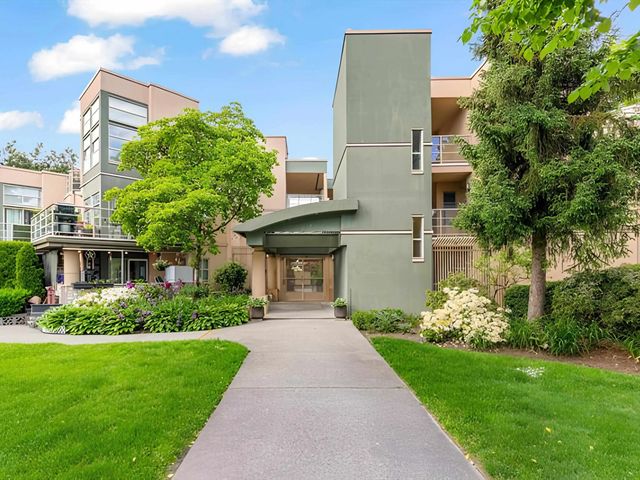 22277 122 Avenue 206, Maple Ridge