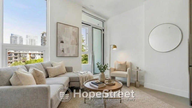 1342 Johnston Road 601, White Rock