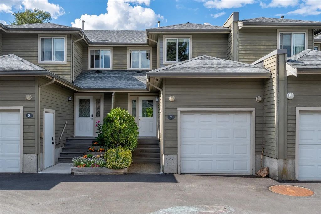 40200 Government Road 7, Squamish