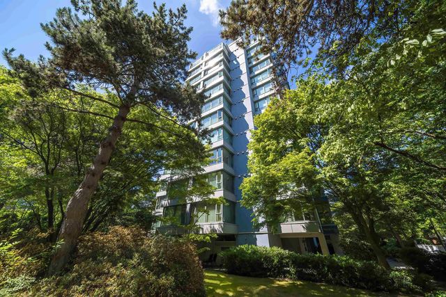 5425 Yew Street 802, Vancouver