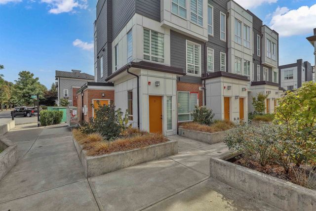 18850 72a Avenue 1, Surrey