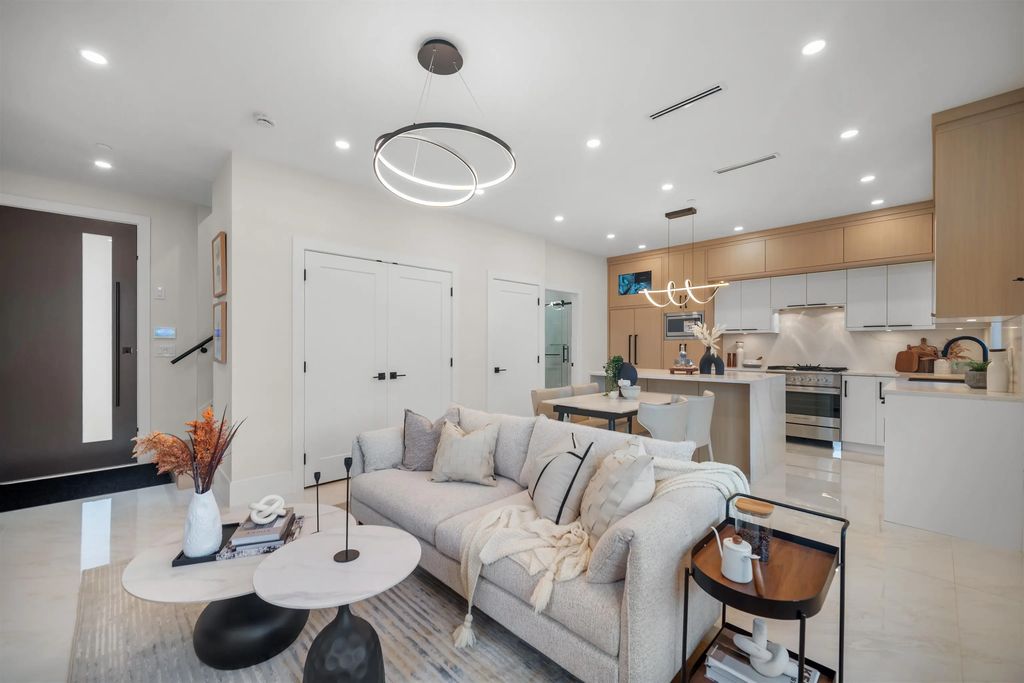 1554 W 66th Avenue, Vancouver