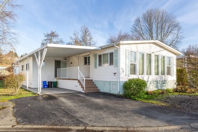 145 King Edwards Street 107, Coquitlam