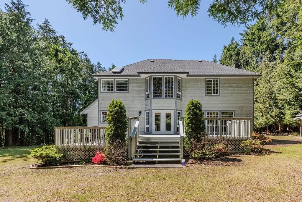 1356 Roberts Creek Road, Roberts Creek