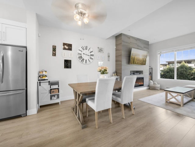 2855 158 Street 2, Surrey