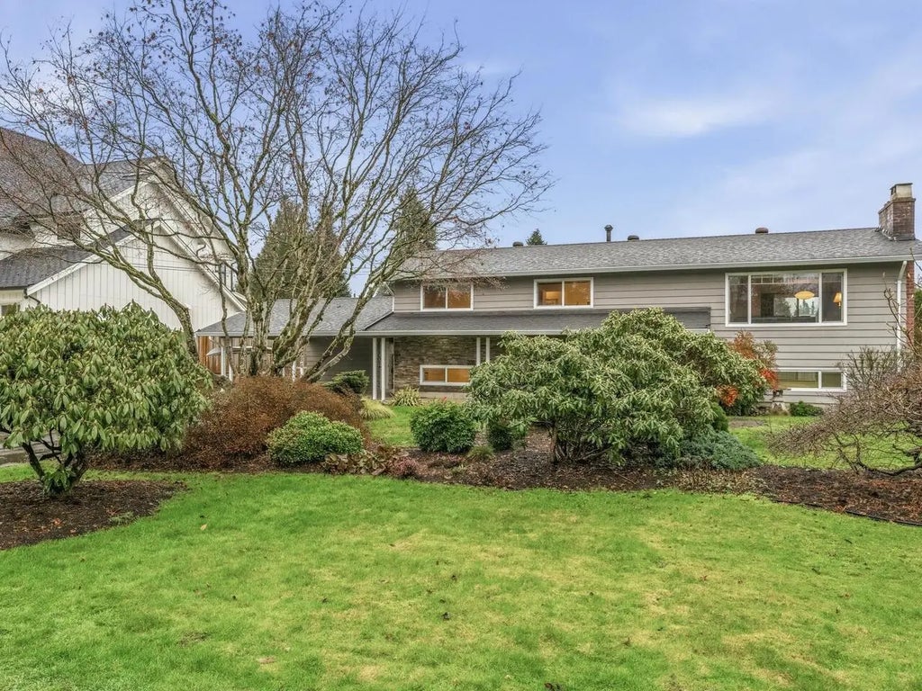 8884 Hadden Street, Langley