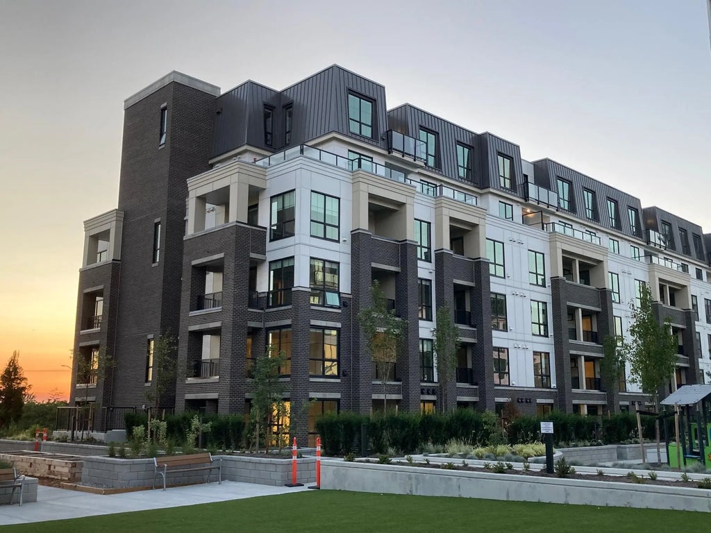 20078a 85 Avenue 304, Langley