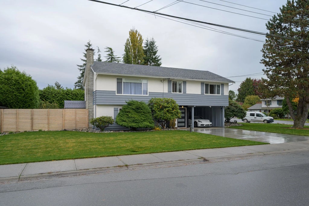 4434 52a Street, Ladner