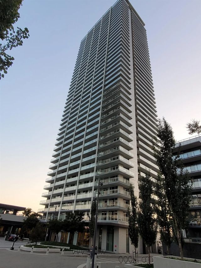 3833 Evergreen Place 2104, Burnaby