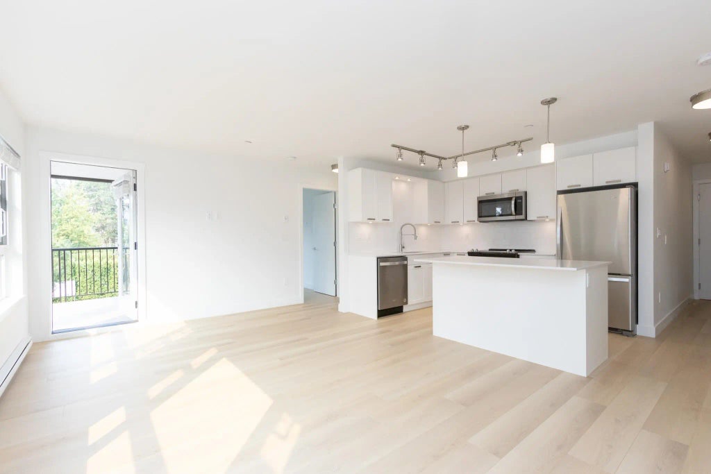 22562 121 Avenue 213, Maple Ridge