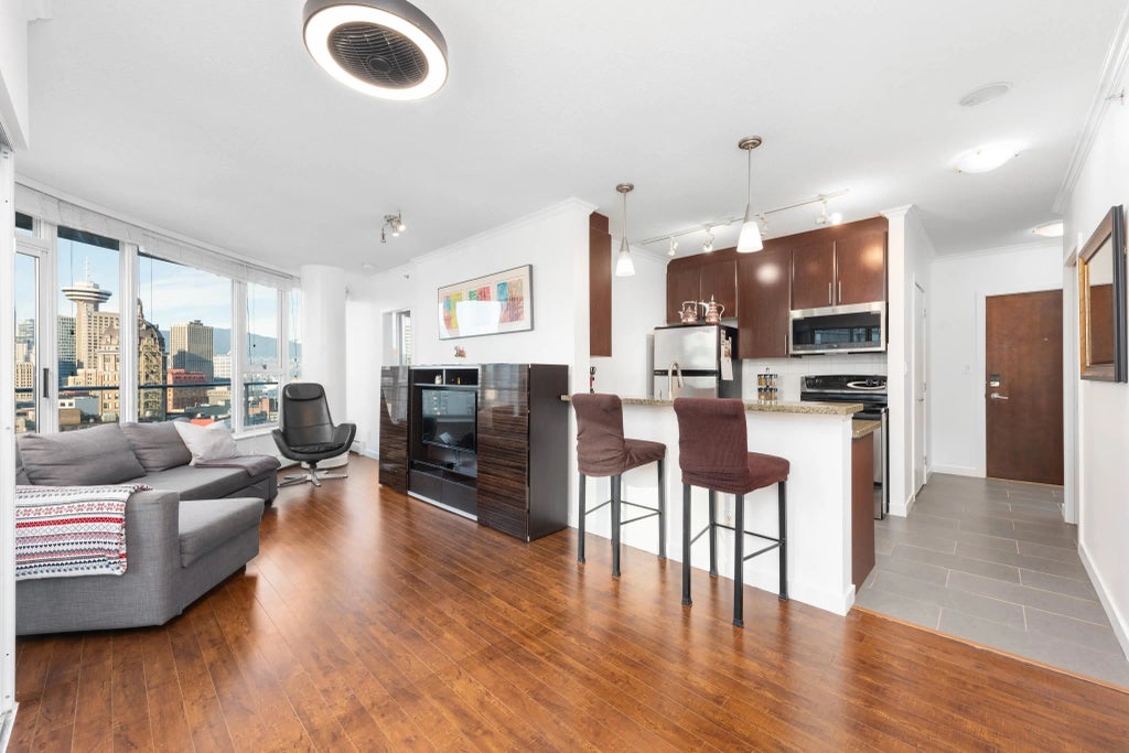 58 Keefer Place 2203, Vancouver