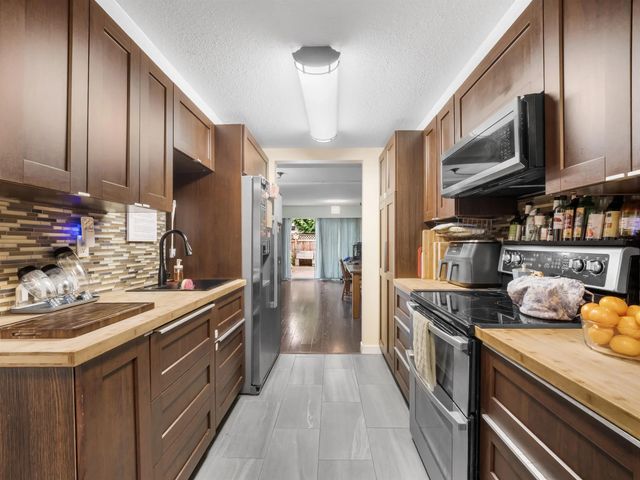 7476 138 Street 132, Surrey