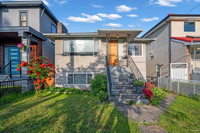 5882 Berkeley Street, Vancouver