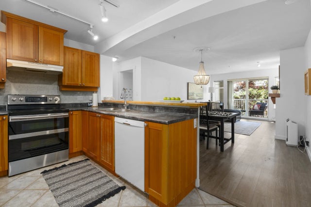 1432 Parkway Boulevard 212, Coquitlam