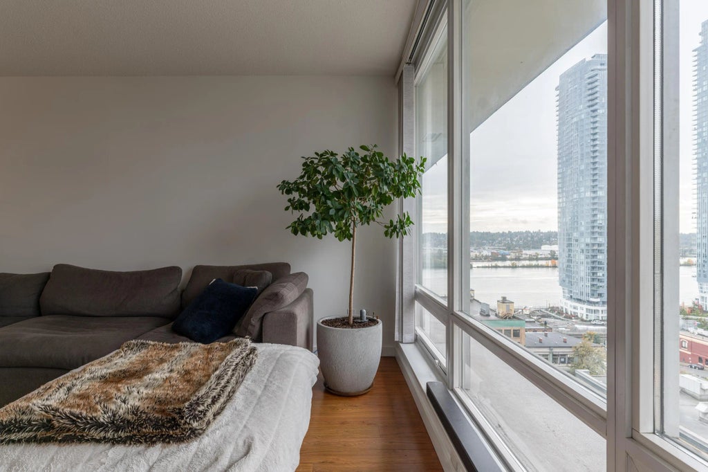 39 Sixth Street 1006, New Westminster